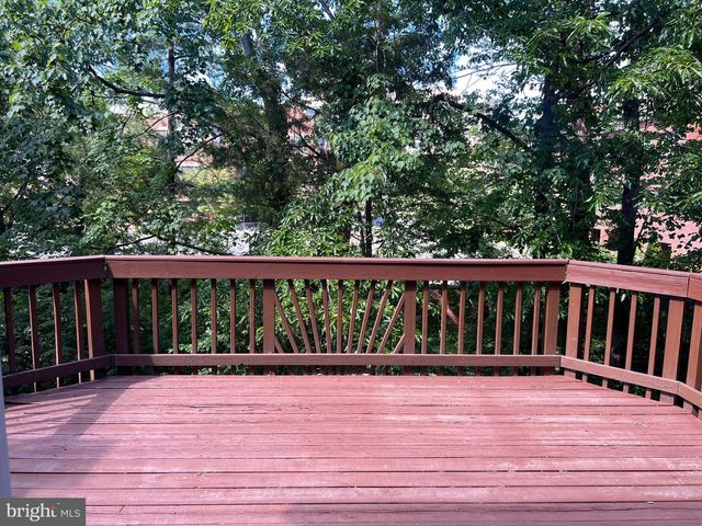 8112 MADRILLON CT, Vienna, VA 22182