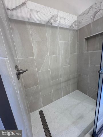 8112 MADRILLON CT, Vienna, VA 22182