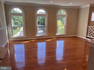 8112 MADRILLON CT, Vienna, VA 22182