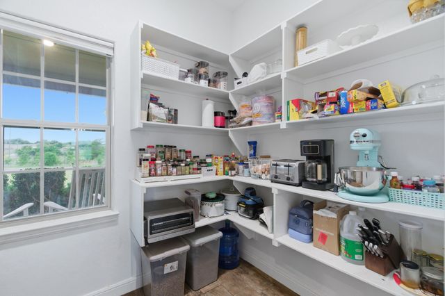 8600 County Road 1229, Godley, TX 76044
