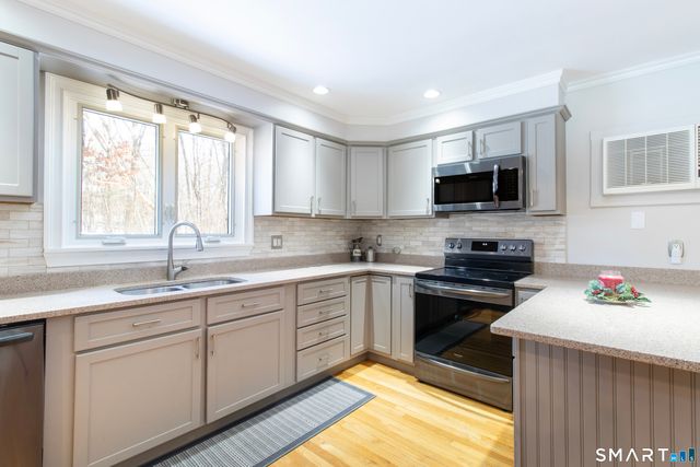 107 Burt Road, Guilford, CT 06437