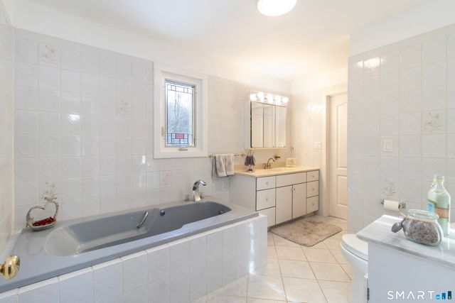 107 Burt Road, Guilford, CT 06437