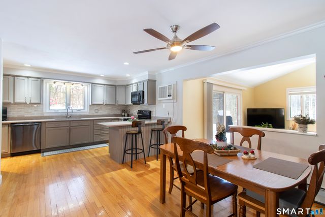 107 Burt Road, Guilford, CT 06437