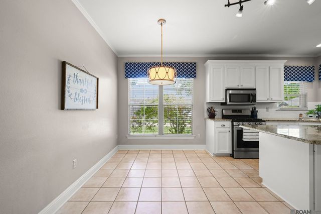 5411 Sophie Anne Dr, Zachary, LA 70791