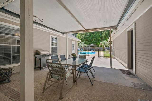 5411 Sophie Anne Dr, Zachary, LA 70791
