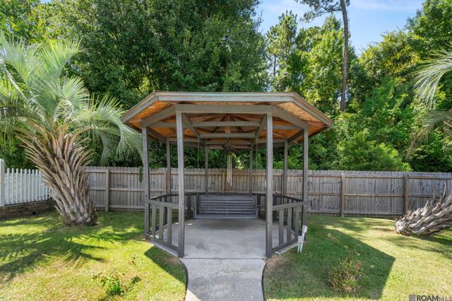 5411 Sophie Anne Dr, Zachary, LA 70791