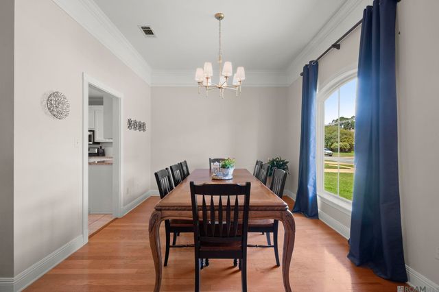 5411 Sophie Anne Dr, Zachary, LA 70791