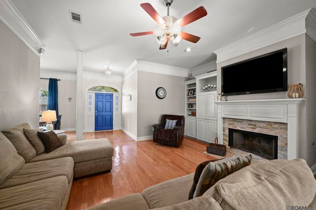 5411 Sophie Anne Dr, Zachary, LA 70791