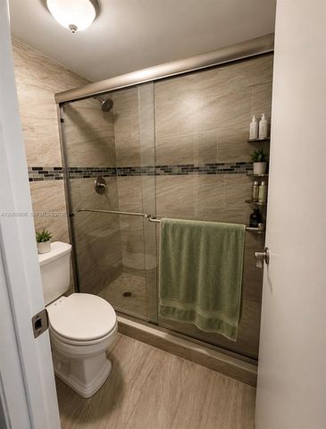 105 Lake Emerald Drive 503, Oakland Park, FL 33309