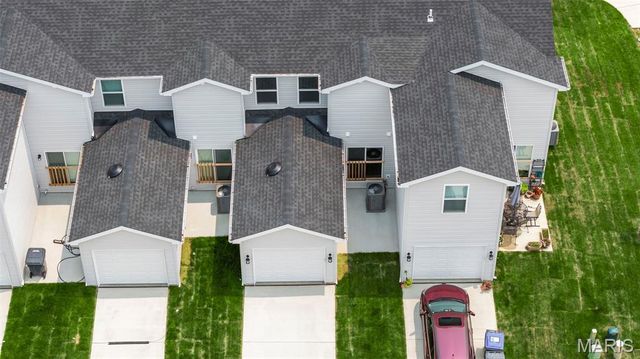 463 Sunset Hollow Drive, Wentzville, MO 63385