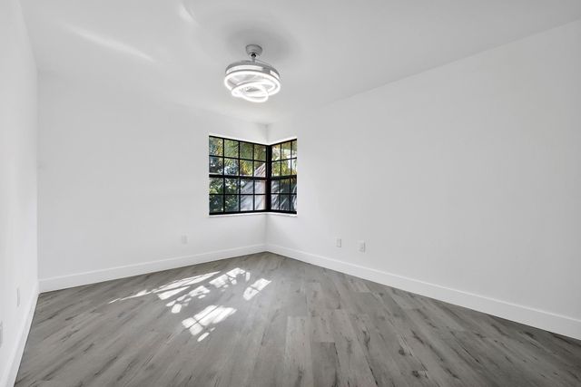 5131 Europa Dr I, Boynton Beach, FL 33437