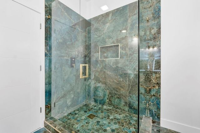 5131 Europa Dr I, Boynton Beach, FL 33437