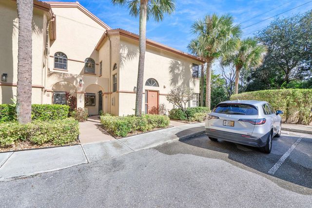 5131 Europa Dr I, Boynton Beach, FL 33437