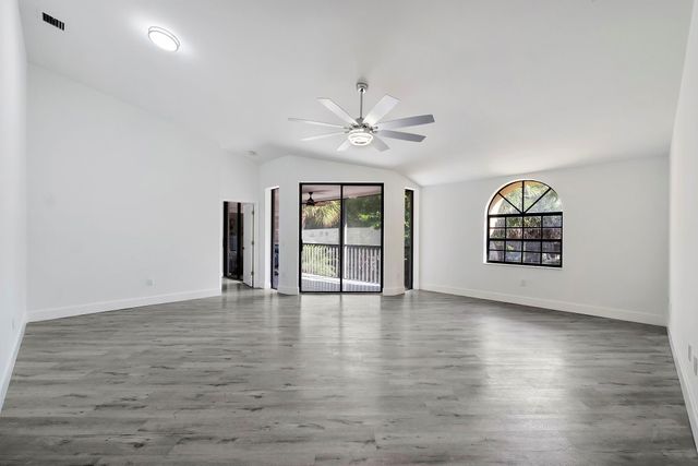 5131 Europa Dr I, Boynton Beach, FL 33437