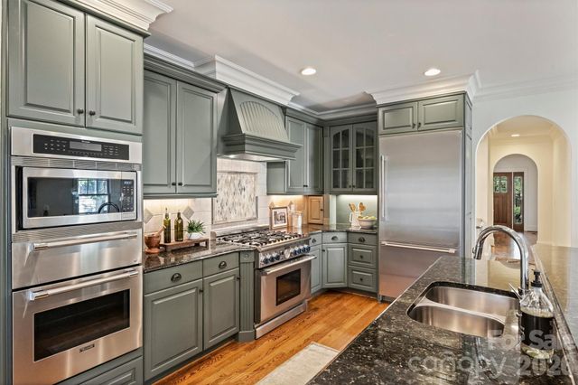 1712 Truman Road, Charlotte, NC 28205