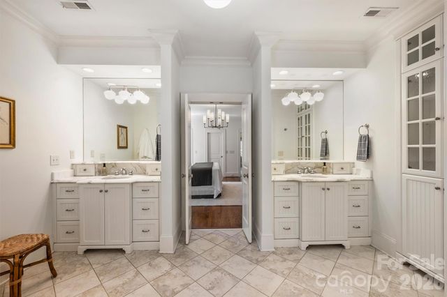 1712 Truman Road, Charlotte, NC 28205