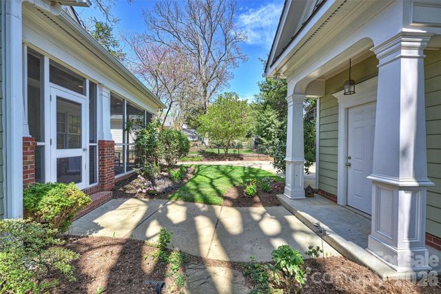 1712 Truman Road, Charlotte, NC 28205