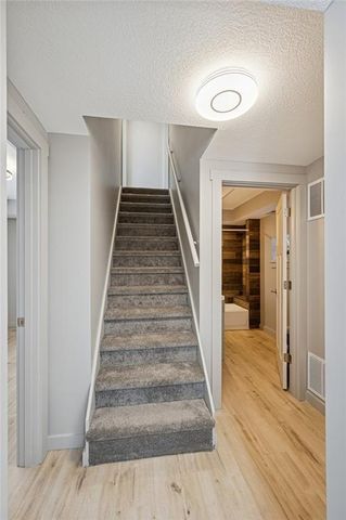 1109 S Woodbury Street, Independence, MO 64050