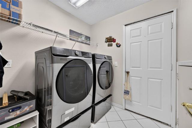 268 EASTON CIRCLE, Oviedo, FL 32765