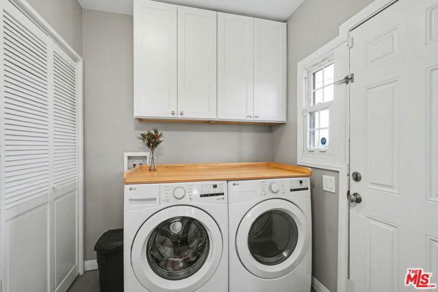 1330 Hauser Boulevard, Los Angeles, CA 90019