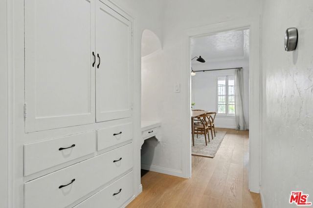 1330 Hauser Boulevard, Los Angeles, CA 90019