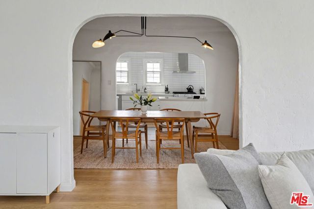 1330 Hauser Boulevard, Los Angeles, CA 90019