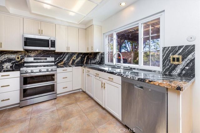 21820 Peppercorn Drive, Saugus, CA 91350