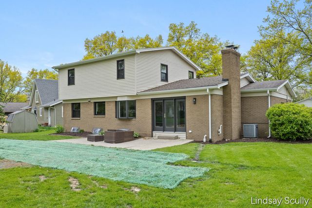 2062 Britton Court, Grand Rapids, MI 49546