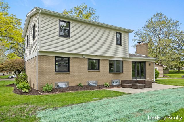 2062 Britton Court, Grand Rapids, MI 49546