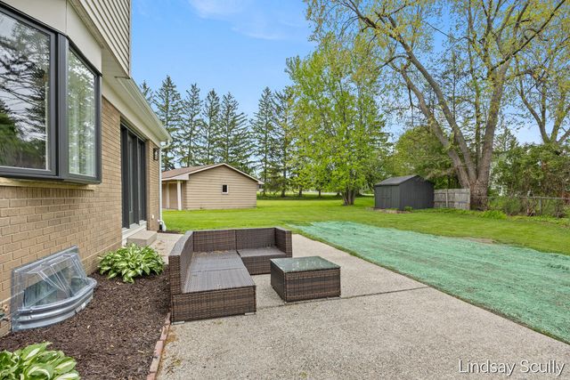 2062 Britton Court, Grand Rapids, MI 49546