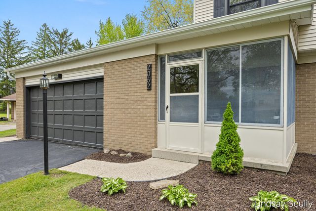 2062 Britton Court, Grand Rapids, MI 49546