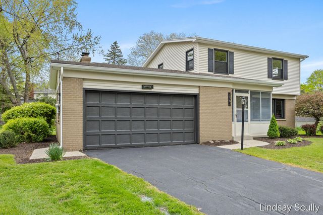 2062 Britton Court, Grand Rapids, MI 49546