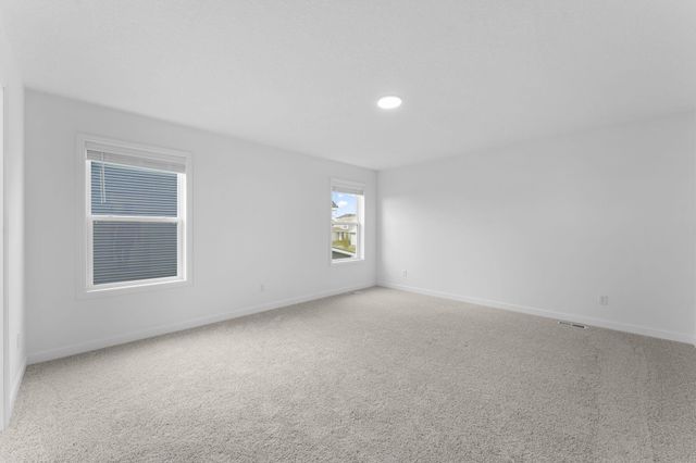 8921 Periwinkle Boulevard, Woodbury, MN 55129