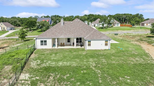 180 Lucky Ridge Lane, Boyd, TX 76023