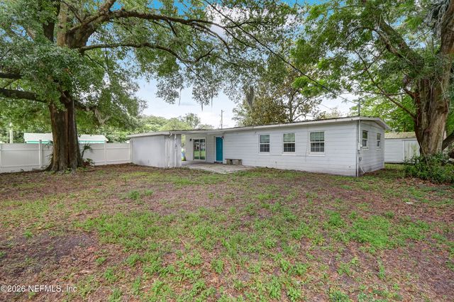1551 DOMAS Drive, Jacksonville, FL 32211