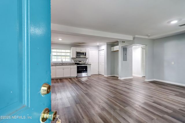 1551 DOMAS Drive, Jacksonville, FL 32211