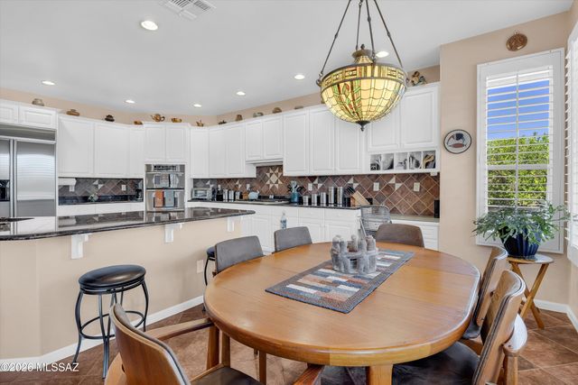 2225 E Desert Pueblo Pass, Green Valley, AZ 85614