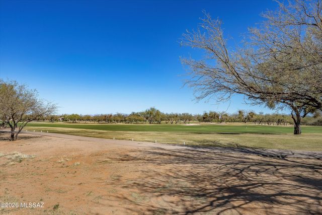 2225 E Desert Pueblo Pass, Green Valley, AZ 85614