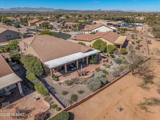2225 E Desert Pueblo Pass, Green Valley, AZ 85614
