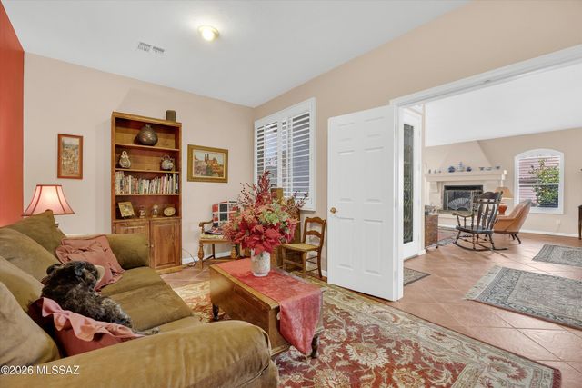 2225 E Desert Pueblo Pass, Green Valley, AZ 85614