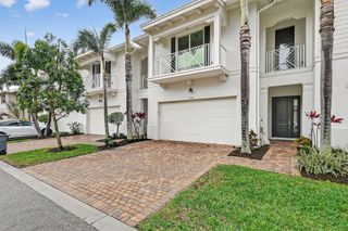 5146 Hamilton Court, Palm Beach Gardens, FL 33418