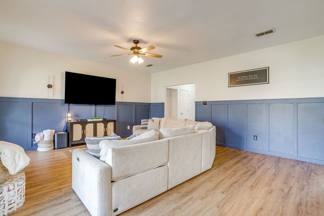 518 Lone Star Street, Joshua, TX 76058