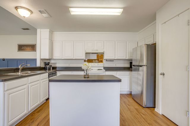 518 Lone Star Street, Joshua, TX 76058