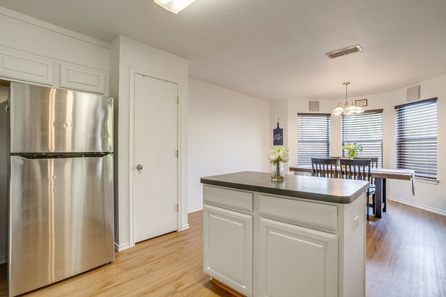 518 Lone Star Street, Joshua, TX 76058