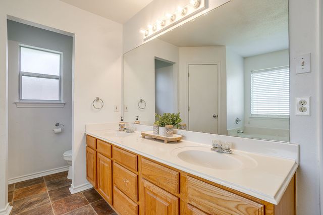 518 Lone Star Street, Joshua, TX 76058
