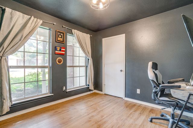 518 Lone Star Street, Joshua, TX 76058