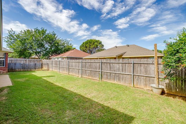 518 Lone Star Street, Joshua, TX 76058