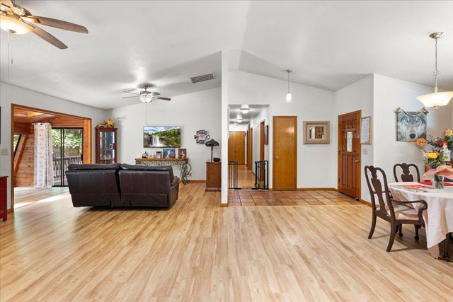 12709 Francis Dr, Grass Valley, CA 95949