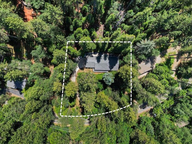 12709 Francis Dr, Grass Valley, CA 95949