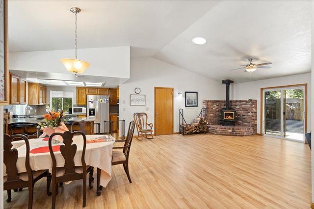 12709 Francis Dr, Grass Valley, CA 95949